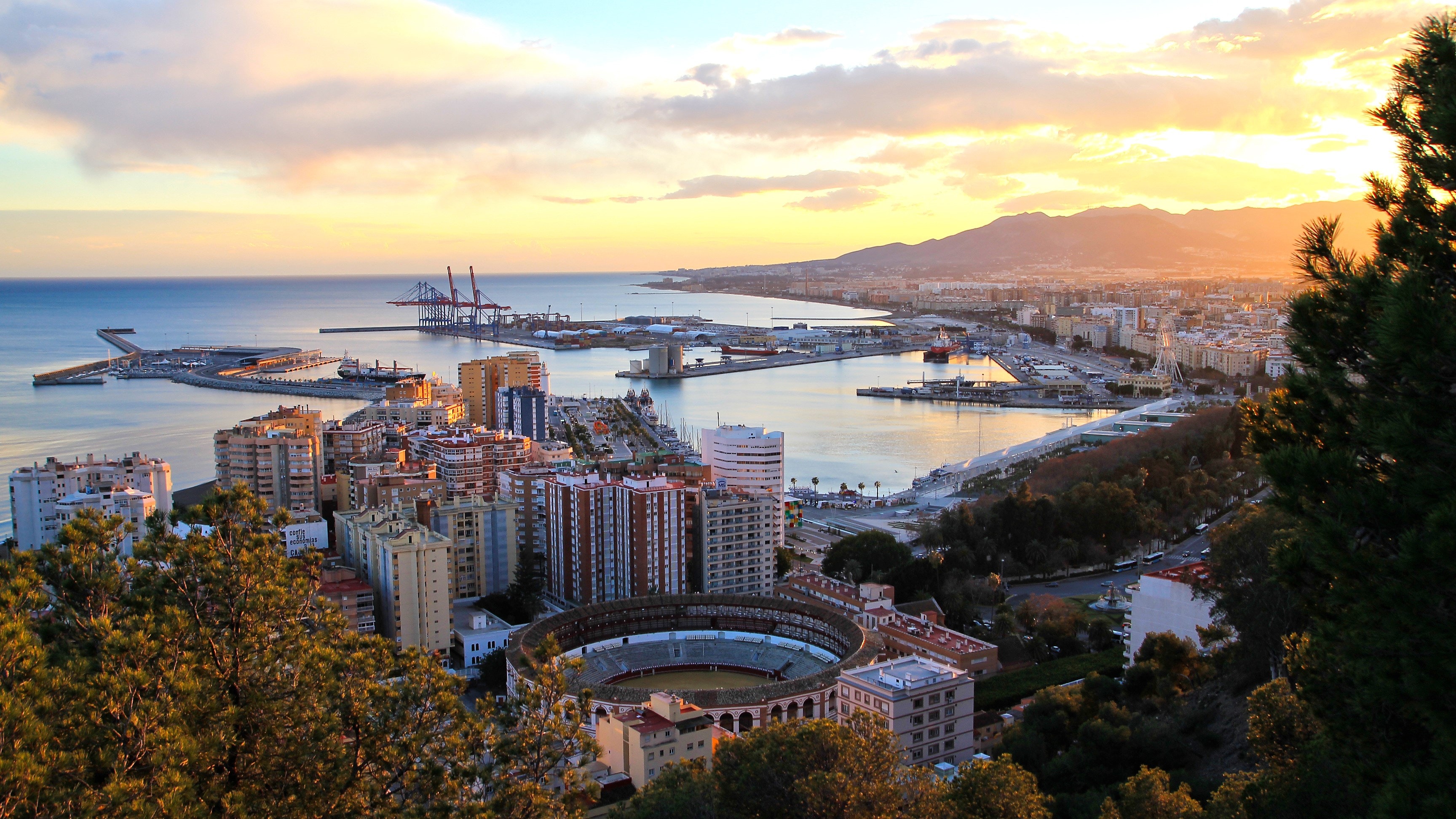 pexels carlos sedano 12876971 - Málaga, ciudad ideal para vivir.